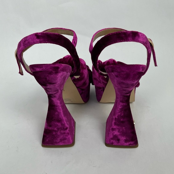 Circus NY Audrea Velvet Platform Peep Toe Platform Sandals - Picture 9 of 10